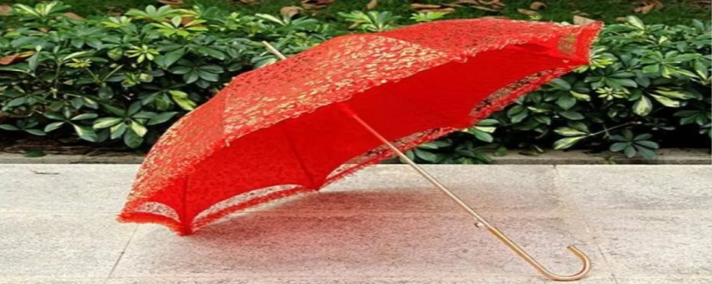 红伞是男方准备还是女方 红伞是什么时候打