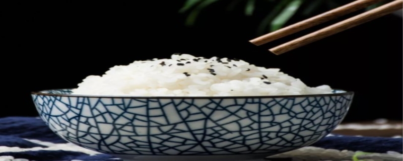 筷子插在饭上意味什么,筷子插在饭上是迷信