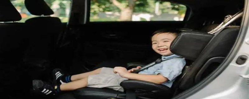 小孩坐副驾驶会扣分吗 小孩坐副驾驶会不会被拍照吗