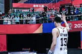 被自媒体期待拿MVP 郭艾伦：不用期待了 我不期待