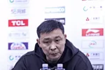 张劲松：队员相互联系出问题 比分落