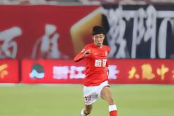 足球报：广州队21岁小将谭凯元将加盟西班牙人B队