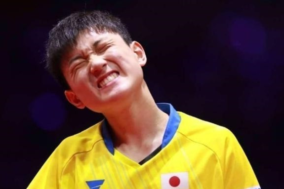 3-2险胜日本张本智和 乒乓球欧冠半
