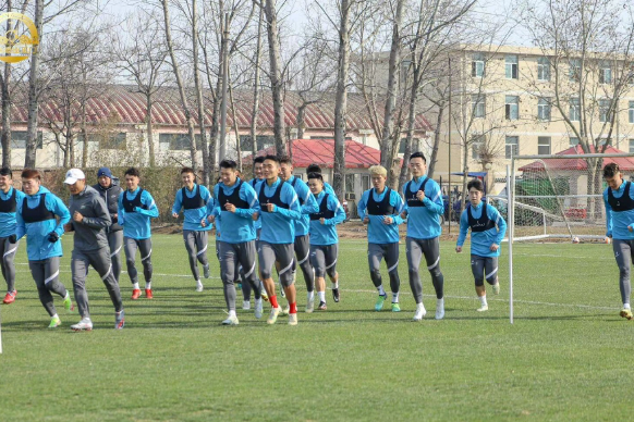 河南嵩山龙门训练强度增加 继续考察梯队U21球员