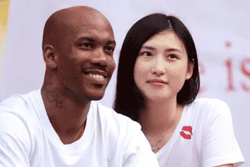 马布里北京买房 顶薪+户口 曝首钢报价周琦 男篮外教年薪曝光