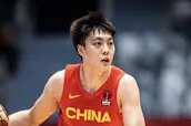 FIBA国际篮联祝胡明轩生日快乐：少年