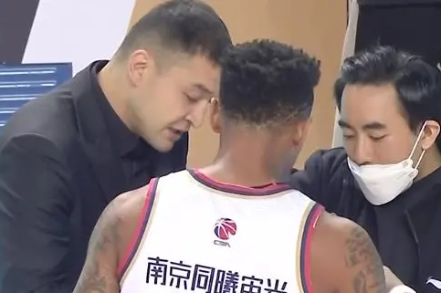 24-18！黑马逆袭CBA劲旅！王岚嵚发挥出色 欧洲MVP成大水货