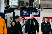 媒体人：乔尔杰维奇参观青岛国信篮球训练基地