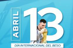 为庆祝国际接吻日 阿根廷队官方晒梅西亲吻大力神杯照片