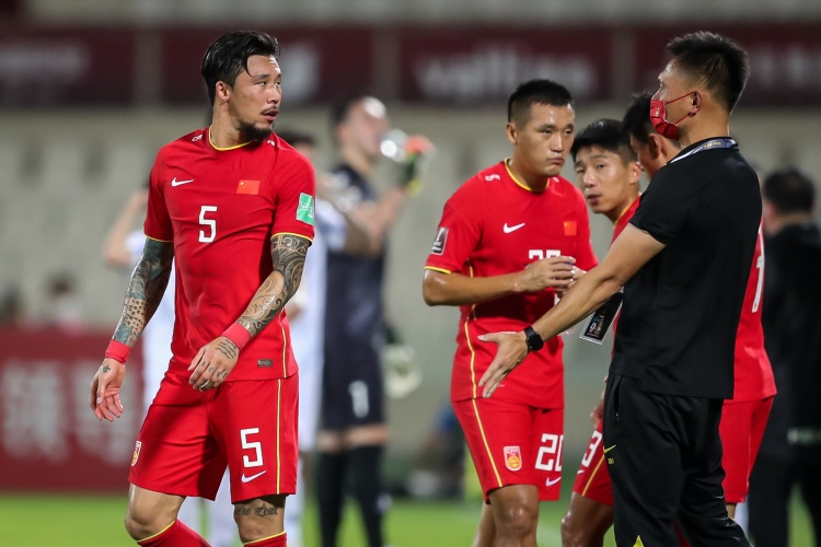 記者：基米希今年不會續約，如果考慮離隊手頭有很多選擇