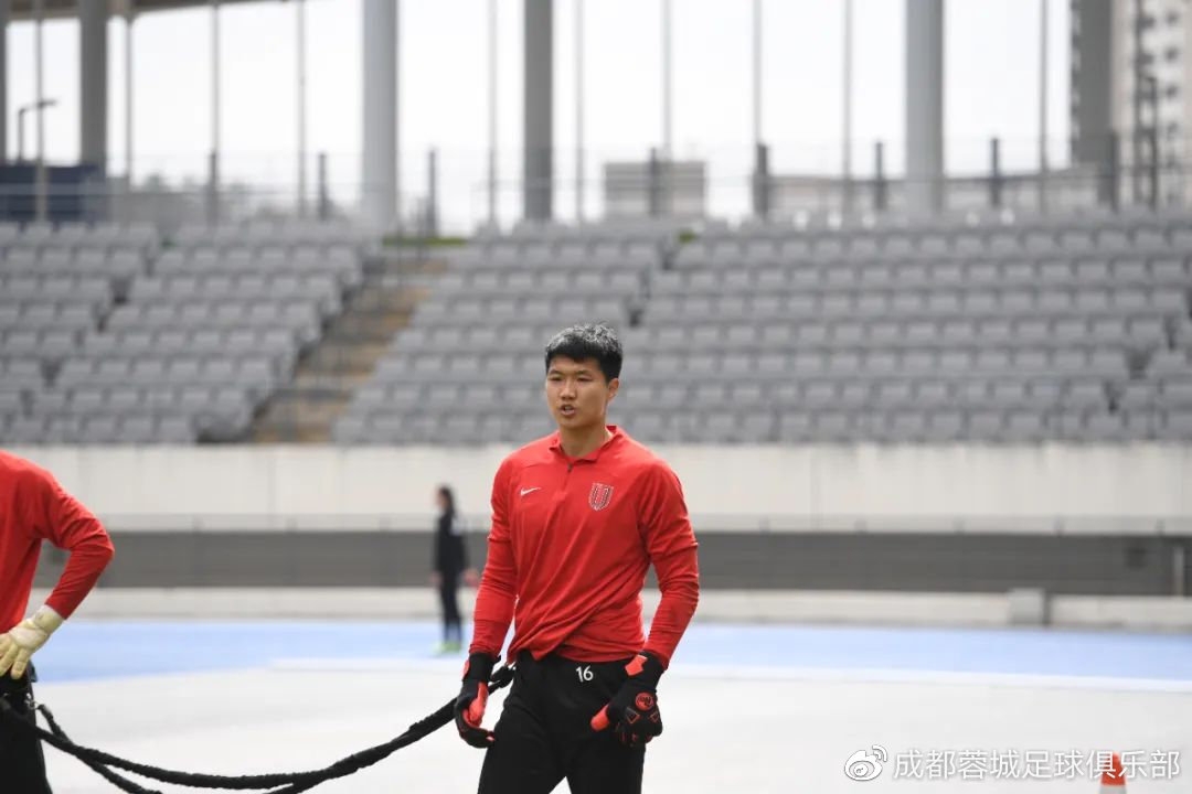 Skip：湖人取勝關鍵是里夫斯一掃賽季初的低迷 且終結時刻打得好