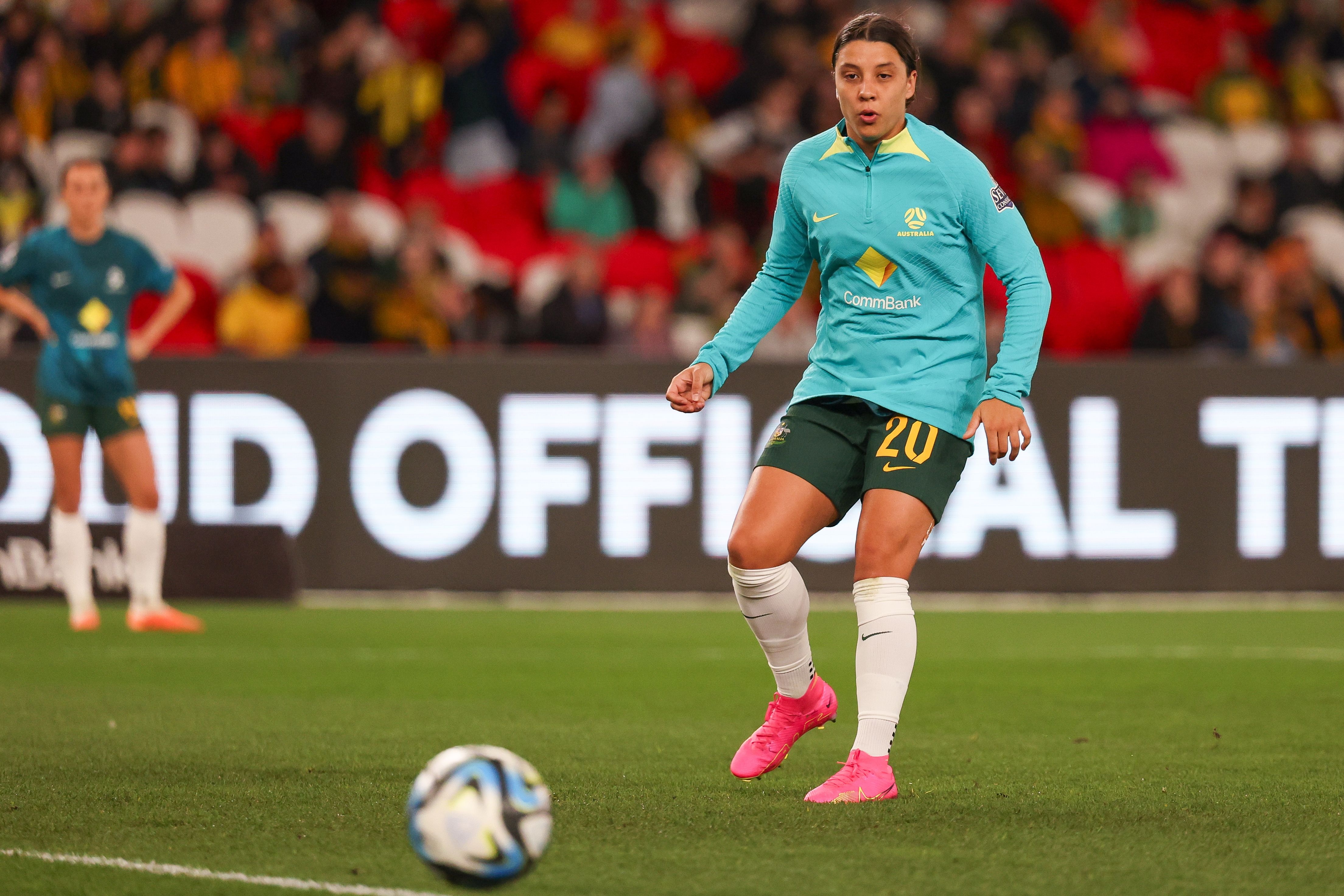 澳大利亚女足首次晋级世界杯4强，此前4届3次止步8强