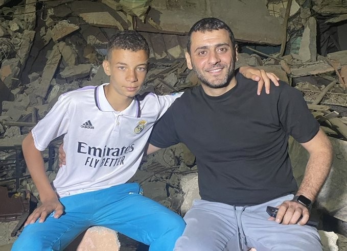 记者：摩洛哥男孩地震中失去家人，被皇马俱乐部收养