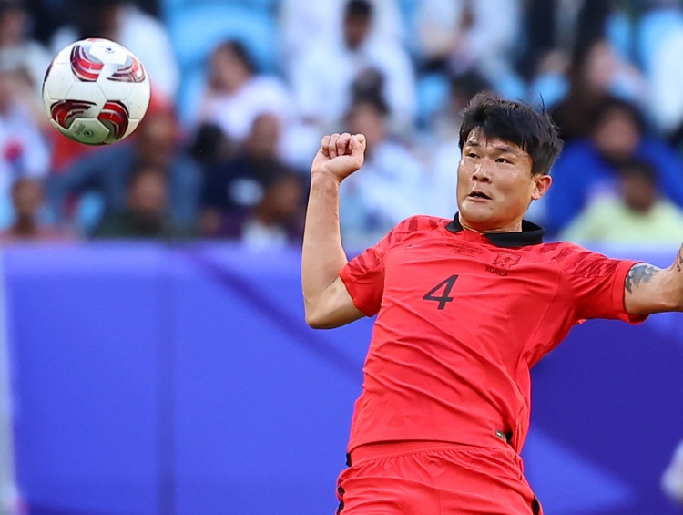 韩媒：金玟哉缺阵对韩国队的韩媒韩国影响太大，两个丢球都来自于防守失误