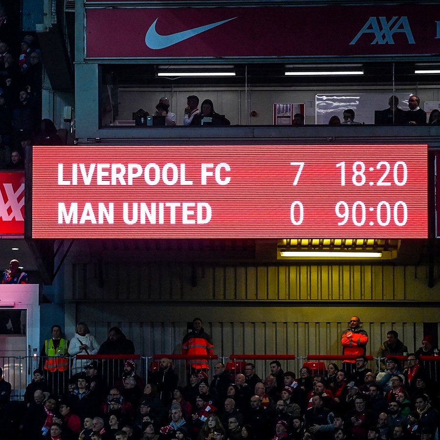 双红会历史最大比分去年今日利物浦70曼联，红军半场轰6球