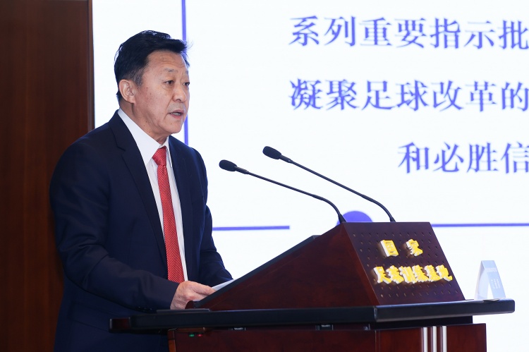 媒体人：中超能否正常开赛是个大问题，因为能拍板的人全进去了