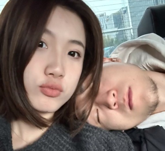 从上海到济南的异地恋！高诗岩女友晒恩爱视频：上个周末嘿嘿