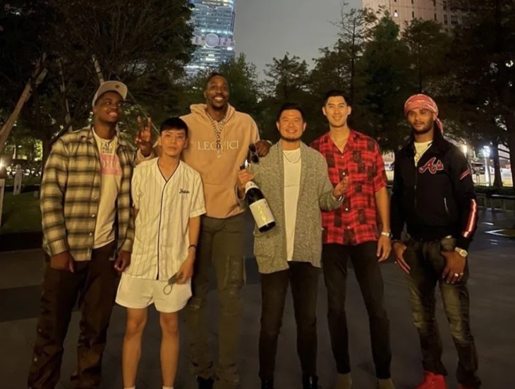霍华德昨晚与P联赛球队GM约饭引争议 云豹GM：就不能改天再约吗