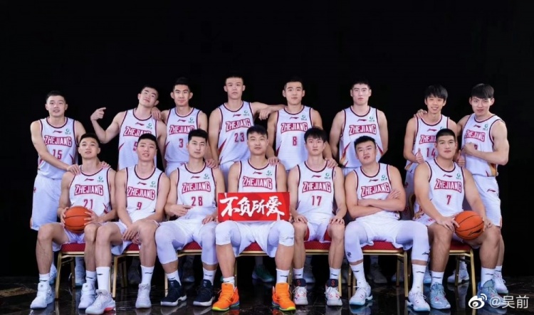 吴前更博：2012年12月7日首次出战CBA 至今满满都是奋斗过地回忆