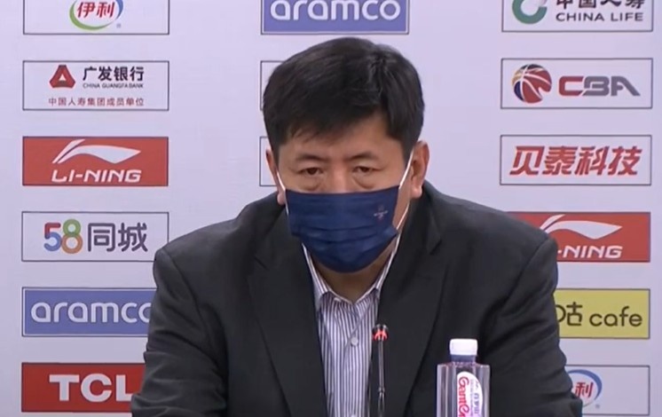 助教丁伟：胜利送给王晗指导 上半场命中率之低我从业多年也罕见