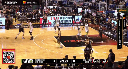 状态不错！林书豪P+联盟首秀开场送出两助攻 随即张手命中三分