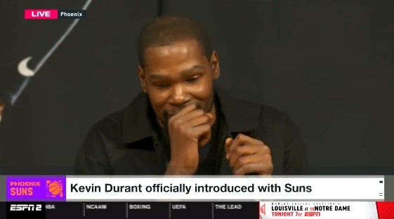 KD：太阳球迷为球员设立了高标准 希望我每场比赛都能达标
