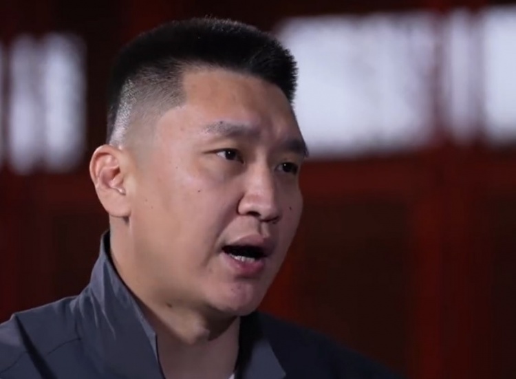 孙悦：国内崴脚打石膏3个月&至今发不上力 在NBA崴脚第2天接着练