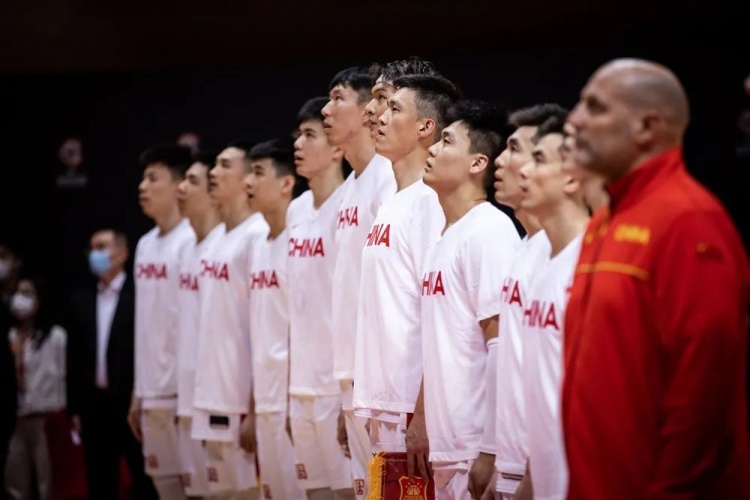 老乔首秀，中国男篮只能算及格