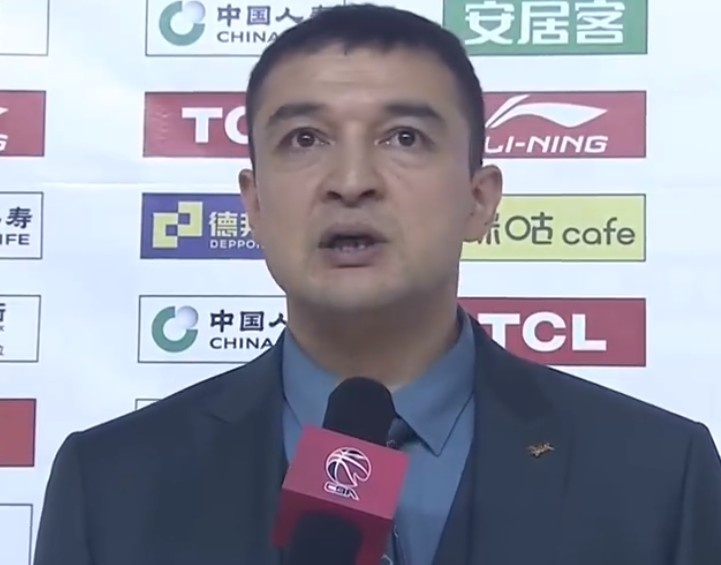 西热：大家现在对脏活累活不重视 都想去进攻去得分 谁都赢不了球