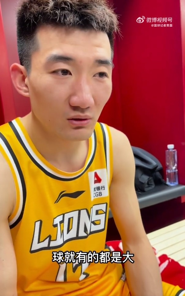 心疼！孙铭徽：手掌也有肿胀的情况 赛前吃了止疼片