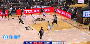 关键先生！孙铭徽转换三分+长两分神仙球 连得5分杀死比赛
