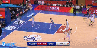 漫不经心！青岛发底线球黄油手 杨阿力捡漏抢断打进加罚