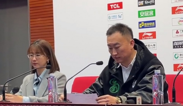 刘维伟：队员最近的软和囊全表现出来 说压力大就是没能力的表现