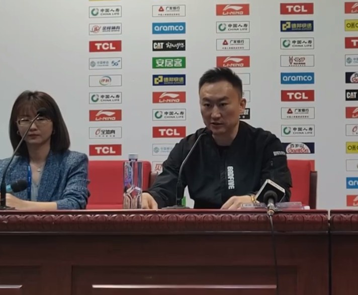 刘维伟：所有队员都是不甘心的 我们一直都在想办法进季后赛