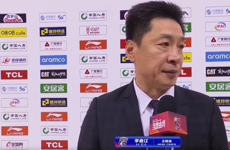 李春江：整场比赛我们打得比较紧 后面通过防守赢球