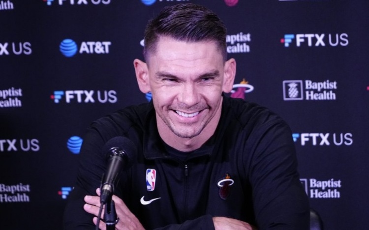 Woj：黄蜂立即开始寻新帅国王、热火、绿军、太阳等队助教为候选