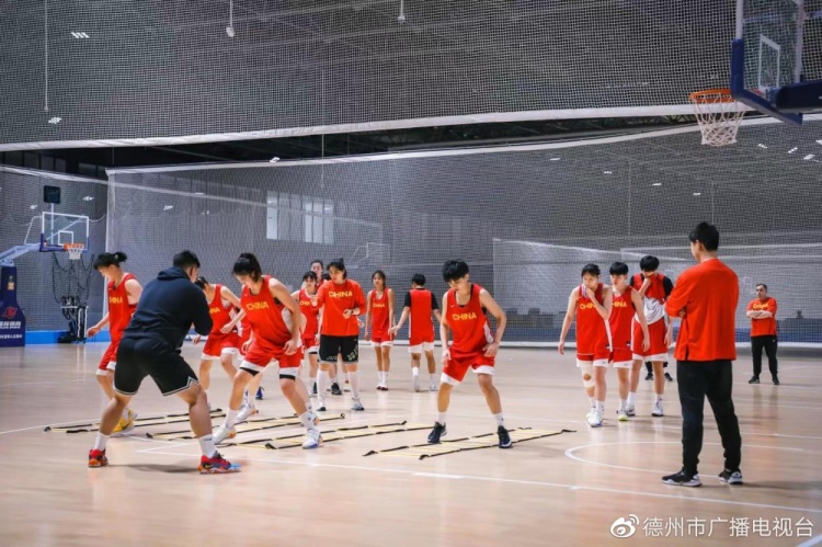 中国U19女篮集训名单：王静、豆中秋、李文霞、初慧萱在列