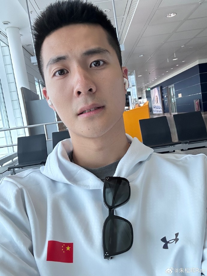 征战三人篮球！朱松玮晒国家队球衣：新的挑战全力以赴