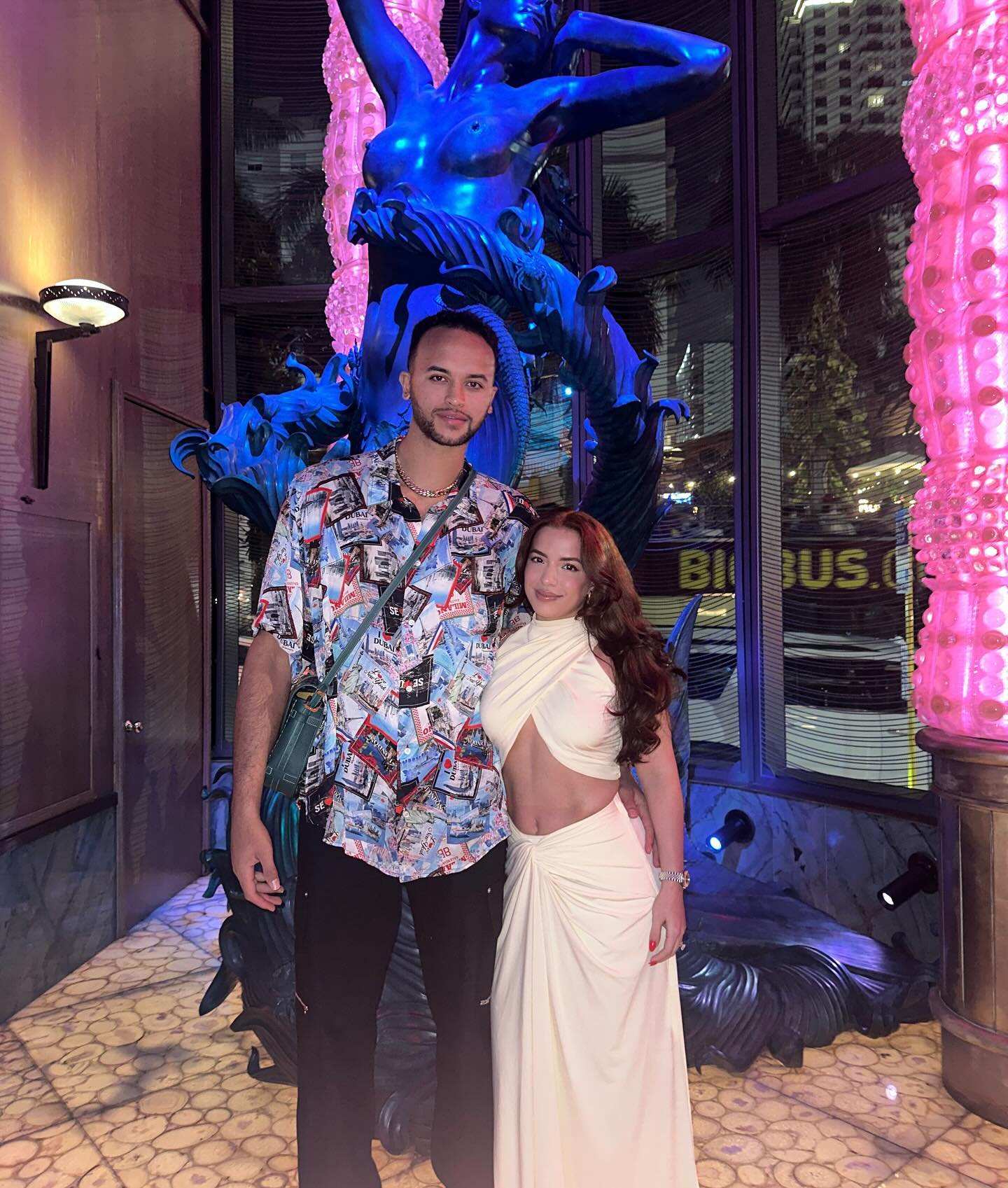 妻子晒合照为李凯尔庆生：我永远爱你