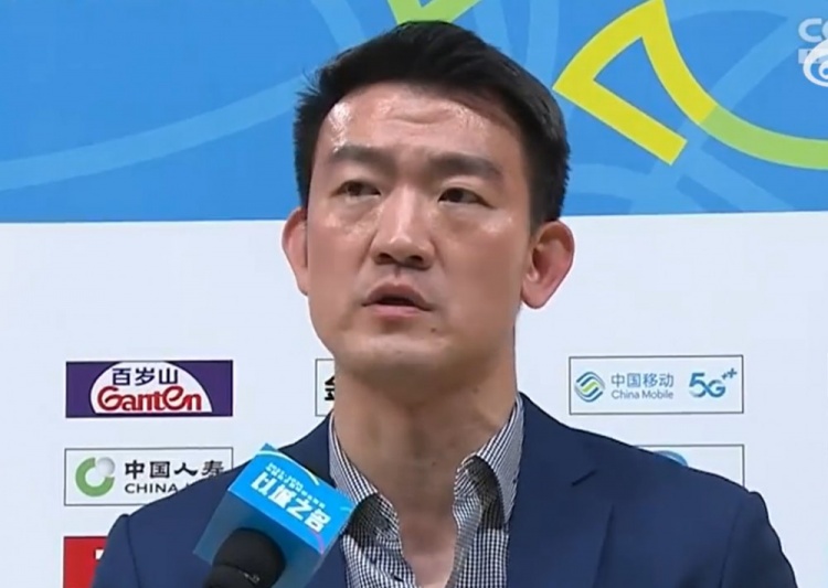 取胜之匙！王博赛后：主要控制辽宁队的两个后卫吧