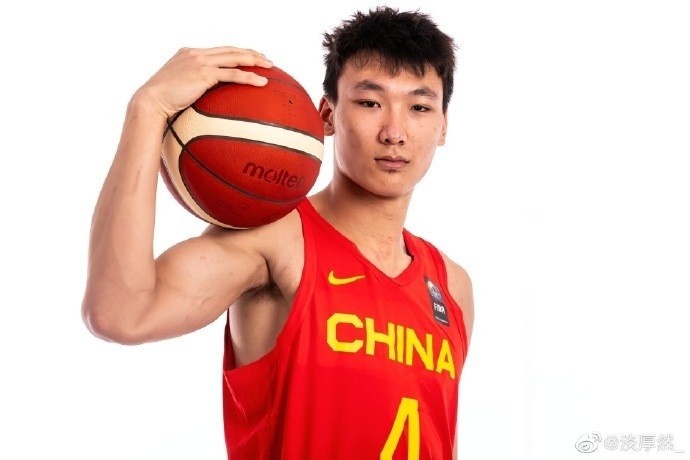 媒体人：U19新星淡厚然退出大学赛场将加入山西男篮青训冲击CBA