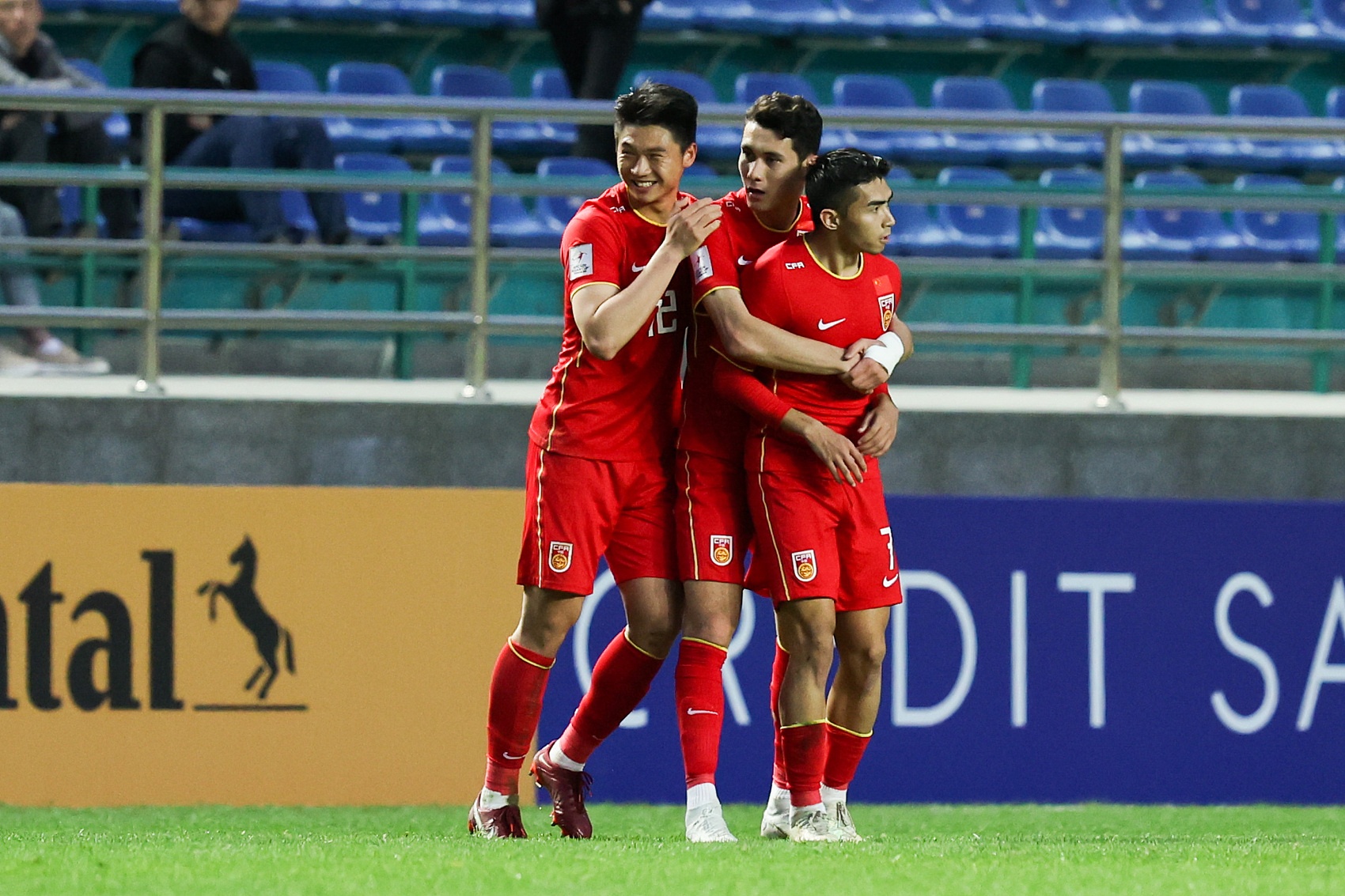 压力不小！韩国U20首发派上4名前锋打4-2-4，本届亚青赛首次