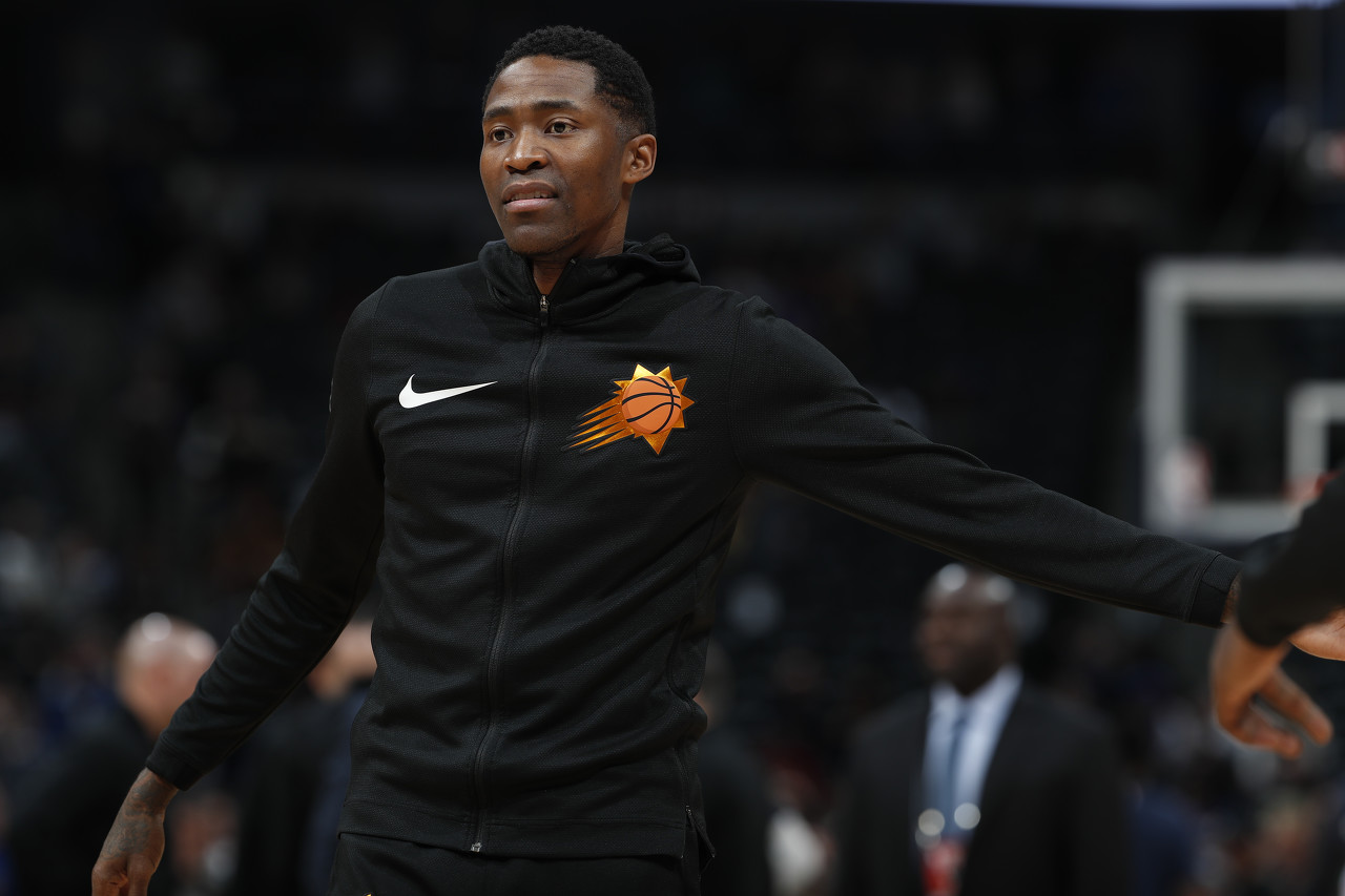四年前的今天：克六成为NBA历史唯一在四支球队都拿过50+的球员