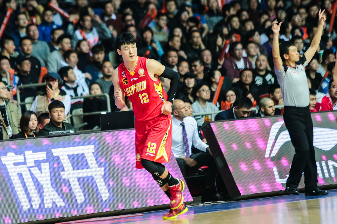 CBA多队选择门票打折降价 以吸引球迷回归赛场