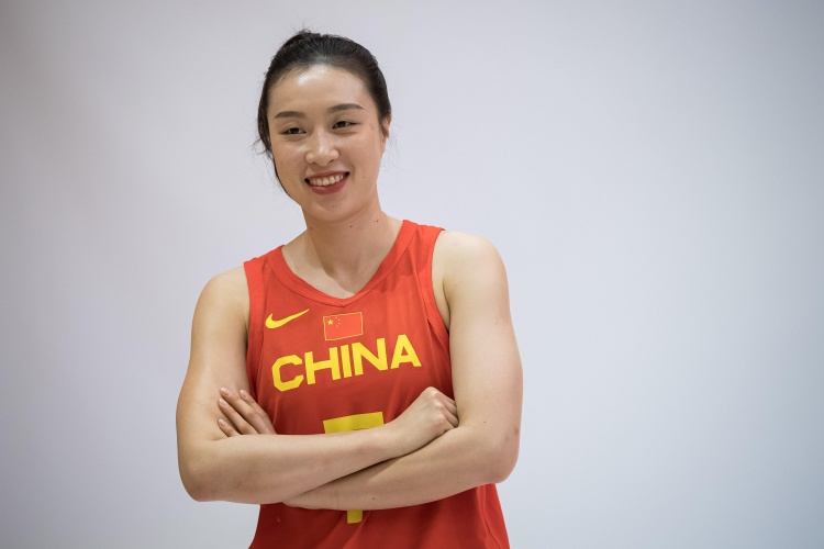 邵婷：中国女篮是世界一流强队祝福她们在篮球领域继续发光发热