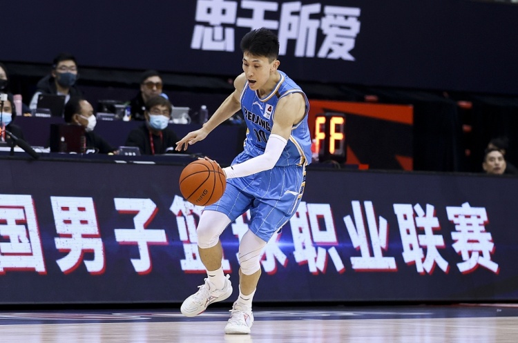 刘晓宇抵达诸暨赛区将与北控队会合 明年1月中下旬与球队签约