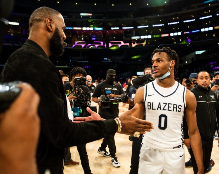 NBA父子档总得分布朗尼随老詹躺进第一压科比库里克莱分列三四