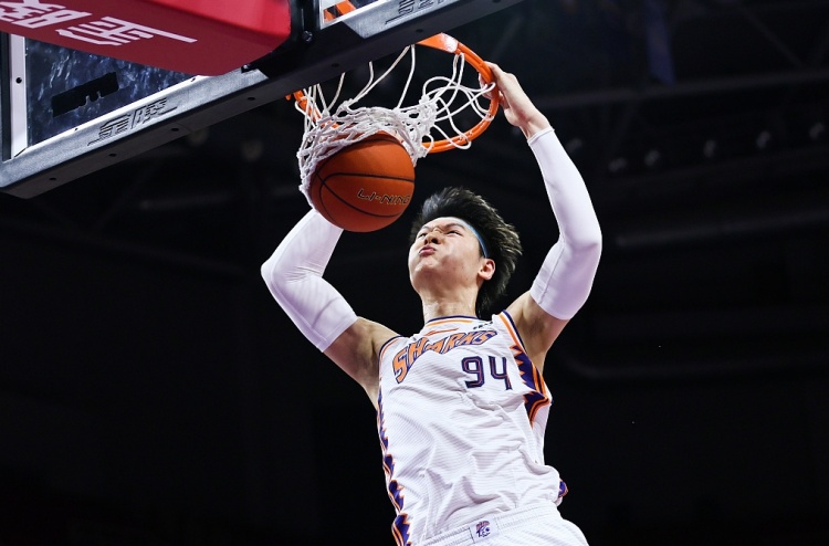 生涯第二次！媒体人：王哲林当选本赛季CBA常规赛MVP