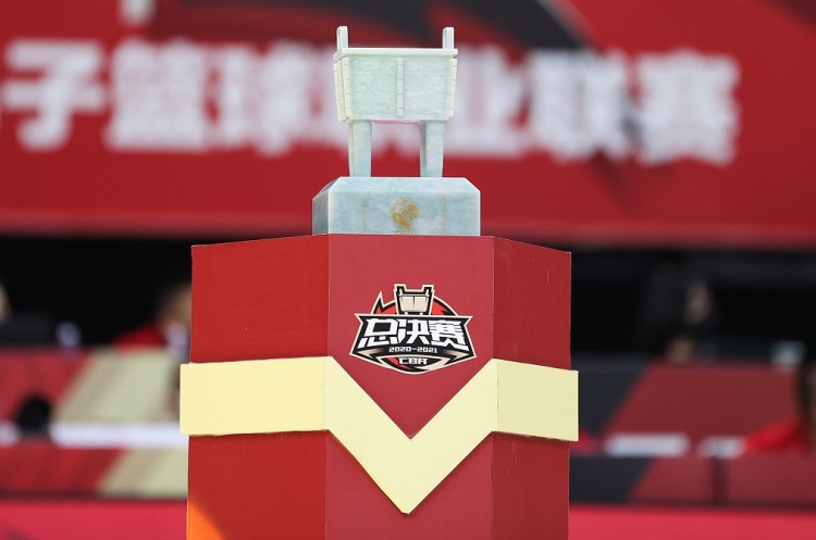 羊城晚报：CBA群雄争霸谁将问鼎