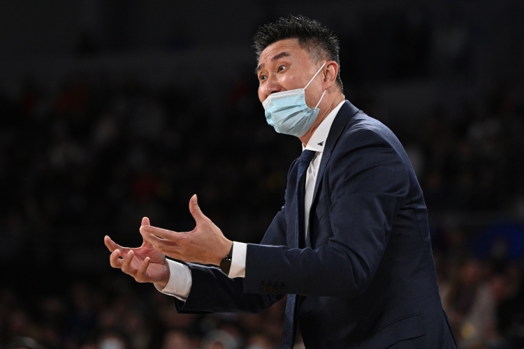 杜锋：我们没有任何防守&拼得也没人家凶 年轻人表扬后就不会打了